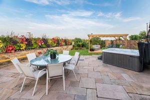 Photo 11- click for photo gallery